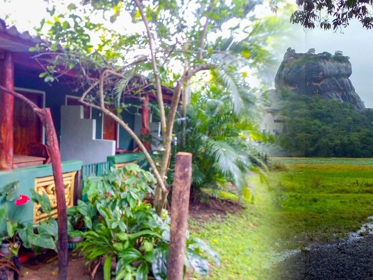 Bandula Home Stay سيغيرِيا المظهر الخارجي الصورة